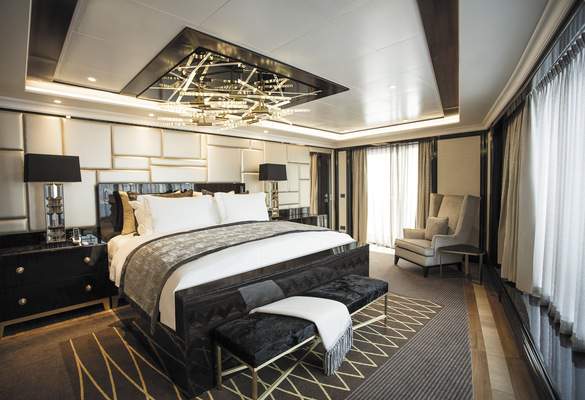 Regent Seven Seas EXPLORER Regent Suite 2.jpg